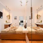 Central Apartments Near Cismigiu - Where Style Meets City Convenience