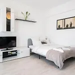 21 Residence Studio