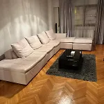 Romana 100 Sqm Deluxe Apartament