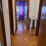Romana 100 Sqm Deluxe Apartament