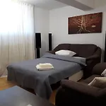 Papas Apartments Bucurestii Noi