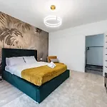 Plaza Residence Studio 342