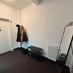 Ultra-Central Spacious Apartment Near Old Town