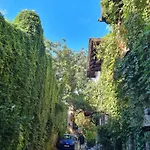 Independent Studio In A Villa With Garden
