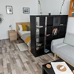 Sebastian Studio Apartment