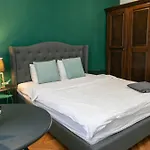 Low Cost Studio
