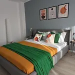 Blissful Ghencea Apartment 1106