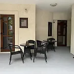 Cozy Apartment Near Victoriei Square - Berzei