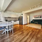 Apartment Pro