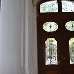 Grand Boulevard Apartment At Piata Romana- Netflix