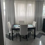 Nice 1 Bdrm Apartment In Center