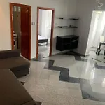 Nice 1 Bdrm Apartment In Center