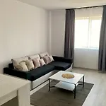 Deluxe Apartments & Studio With Many Facilities