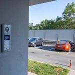 Onix View 37, Premium Parking