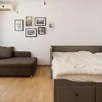 Jazzy Studio In The Heart Of Bucharest