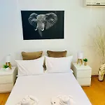 Old Town Ateneu Studio