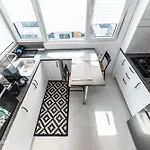 Central Residence Apartment 827