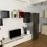 Royal Suite Unirii-2 Bdr Apartment