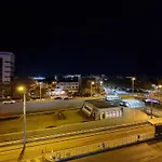 National Arena Retreat, 3 Bedroom Stylish, Cozy Flat