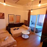 Ultra Central Modern Apartment Close To Old Town - University