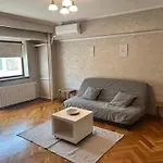 Lazynest - Central 2Br Apt Near Piata Alba Iulia