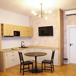 Comfort Corner - 1B