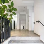 Central 18 Apartment - New Building & Parking