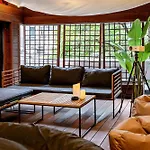 Downtown Wabi-Sabi Loft Terrace&Jacuzzi Old Town