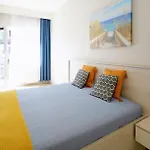 Adrian Apartament