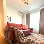 Urban Parkside Retreat Cozy 2-Bed Ap By Metro
