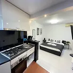 Matt Studio