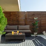 Sunset Rooftop Apartment Near Baba Novac