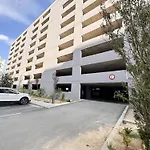 Kesem Studio - The Velvet Stay With Ground Level Indoor Parking