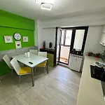 New Green Apartment 64 With Private Parking