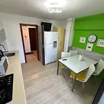 New Green Apartment 64 With Private Parking