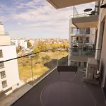 Escapism - Premium 1Br Apartment With Parking