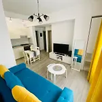 Cozy Central Apartment With 2 Rooms