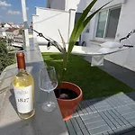 Unique & Special With Terrace In The Center