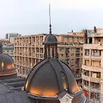 Royalty Apt With City Views On Calea Victoriei