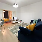 Old City Cozy Apartment