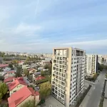 Elegant Premium Apartment With Panoramic Views - 10