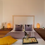 Spacious 3Br Atrium Penthouse, Balcony, Cismigiu