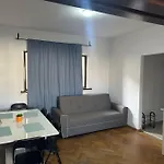 Boulevard View 2Br Apt In Old Town