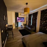 Elegant Escape 2