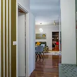 Chic 2Br Apartment - Ateneu - City Center