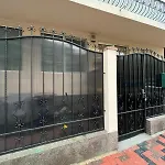 Vali\'S Apartment