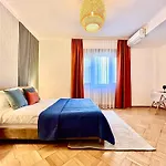 Viva Studio Old Town