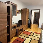 Titanii Park Apartment