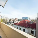 Urban Dream Studio With City Views & Comfort