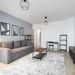 G&G Comfort Suites 2136